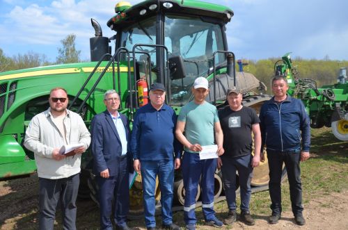 Чәчү кампаниясе алдынгыларын бүләкләделәр