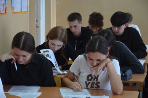 В Сармановской средней школе написали «Диктант Победы»