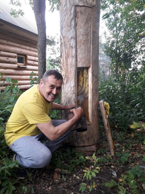 Иске Имәннән Ришат Фазуллин лаеклы ялда да яраткан шөгылен ташламый