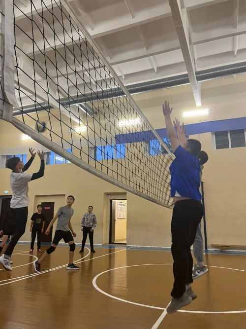 Беренче санлы спорт мәктәбе тренеры 24 ел дәвамында волейболчылар тәрбияли