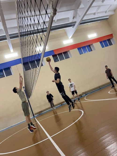 Беренче санлы спорт мәктәбе тренеры 24 ел дәвамында волейболчылар тәрбияли