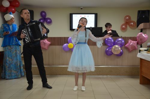 Хастаханәдә бала көтүче әниләрне хөрмәтләделәр