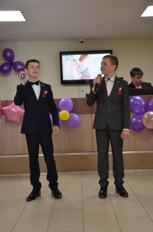 Хастаханәдә бала көтүче әниләрне хөрмәтләделәр