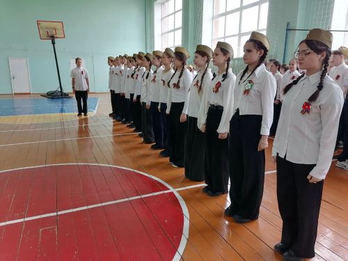 Торжественный смотр-конкурс песни и строя состоялся в Джалильской гимназии