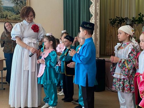 Район нәниләре “Аулак өй”гә чакырдылар