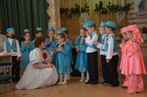 Район нәниләре “Аулак өй”гә чакырдылар