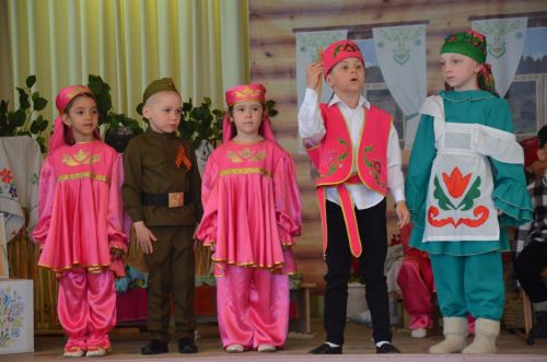 Район нәниләре “Аулак өй”гә чакырдылар