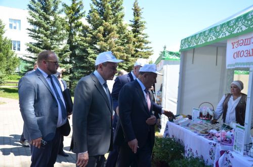 Сарманлыларның сокланырлык эшләре бар