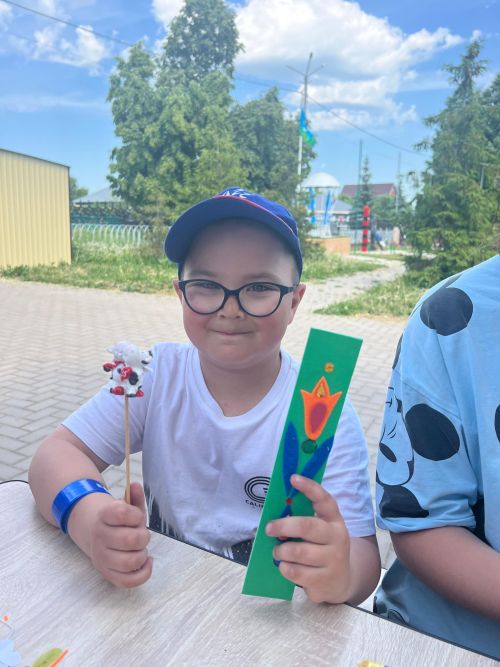 Район үзәгендә балалар бәйрәм иттеләр