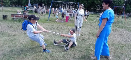Район үзәгендә балалар бәйрәм иттеләр