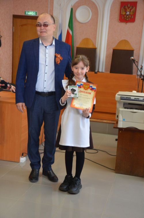 Суд коллективлары балаларга патриотик тәрбиягә бирүгә дә өлеш кертә