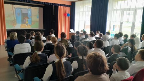 ЮИД и «Движение первых» Сарманово провели акцию «Дороги Победы»