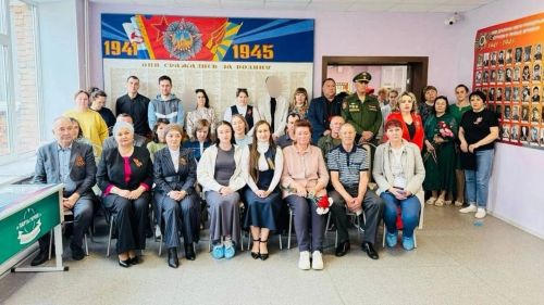 В Старокаширской школе установили мемориальную доску