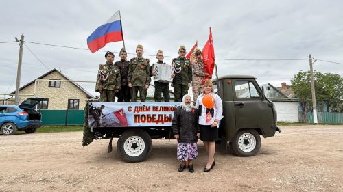 102 яшьлек Нәфисә апа 80 нче Җиңү язын каршы алды