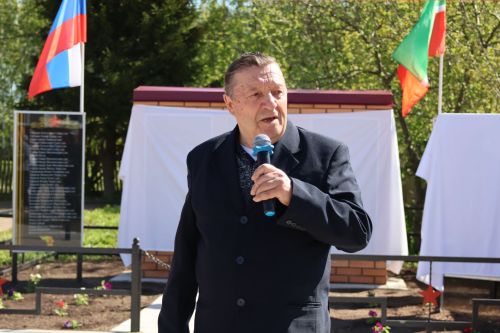 Торжественное открытие памятников в селе Мустафино