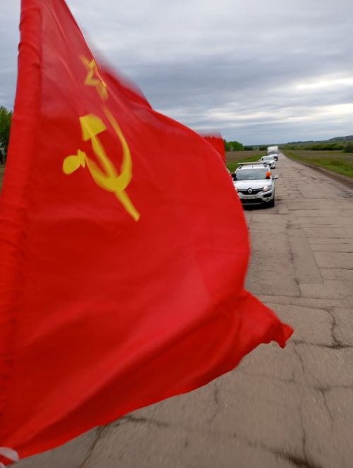 Яхшыбай, Анак һәм Иске Кәшердән хәрби машиналар узышы үтте