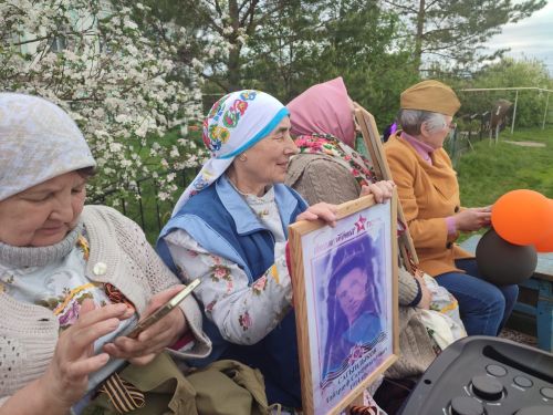 Яхшыбай, Анак һәм Иске Кәшердән хәрби машиналар узышы үтте