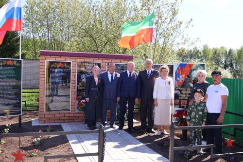 Торжественное открытие памятников в селе Мустафино