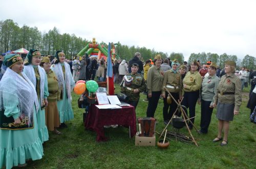 Бәйрәм чаралары күңелсезләнергә ирек бирмәде