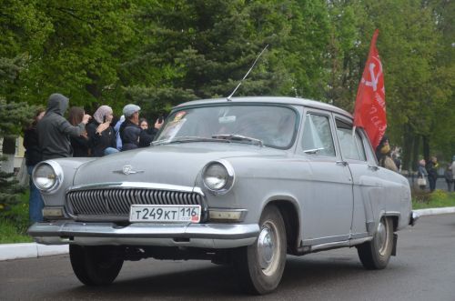 Парадта быел ретромашиналар да күбрәк булды