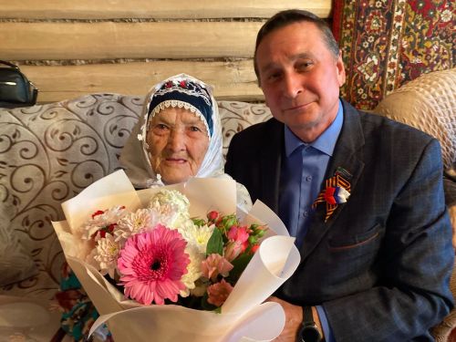 Әзhәрия апага 9 май икеләтә истәлекле