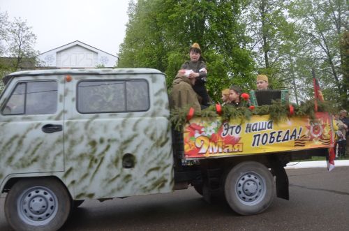 Парадта быел ретромашиналар да күбрәк булды