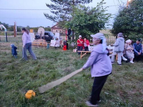 Яхшыбайдагы Кече авыл көненә күрше авыллардан да килделәр