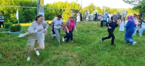 Яхшыбайдагы Кече авыл көненә күрше авыллардан да килделәр