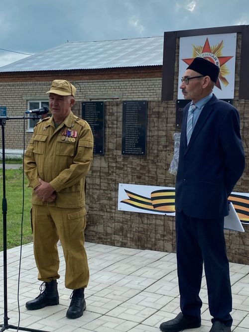 Чураш егете Фәнис Солтановка истәлек тактасы ачылды