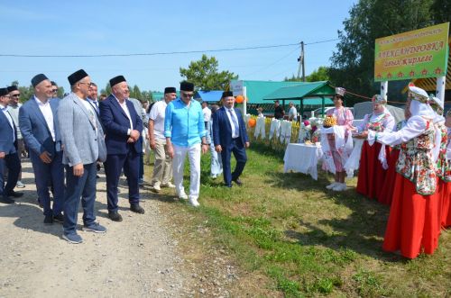 Район Сабан туе йортларны караудан башланды