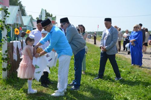 Район Сабан туе йортларны караудан башланды