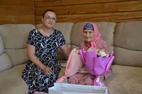 «Аллаһы Тәгалә гомерләрне ана карынында чакта ук билгели», - ди 90 яшен тутырган Вәсилә апа