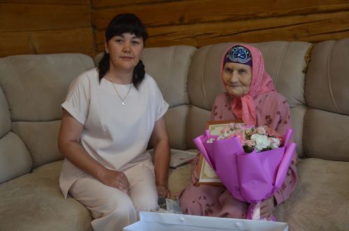 «Аллаһы Тәгалә гомерләрне ана карынында чакта ук билгели», - ди 90 яшен тутырган Вәсилә апа
