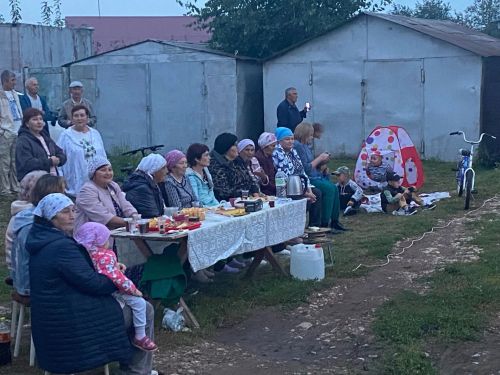 Сарманда күршеләр бәйрәм иттеләр
