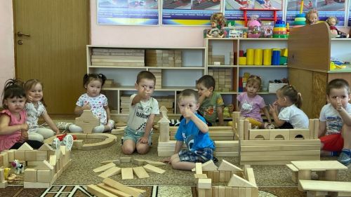 «Бабашки» в детском саду: развивающие строительные игры для дошкольников