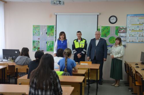Районда «Автоледи-2025» бәйгесе җиңүчесе ачыкланды