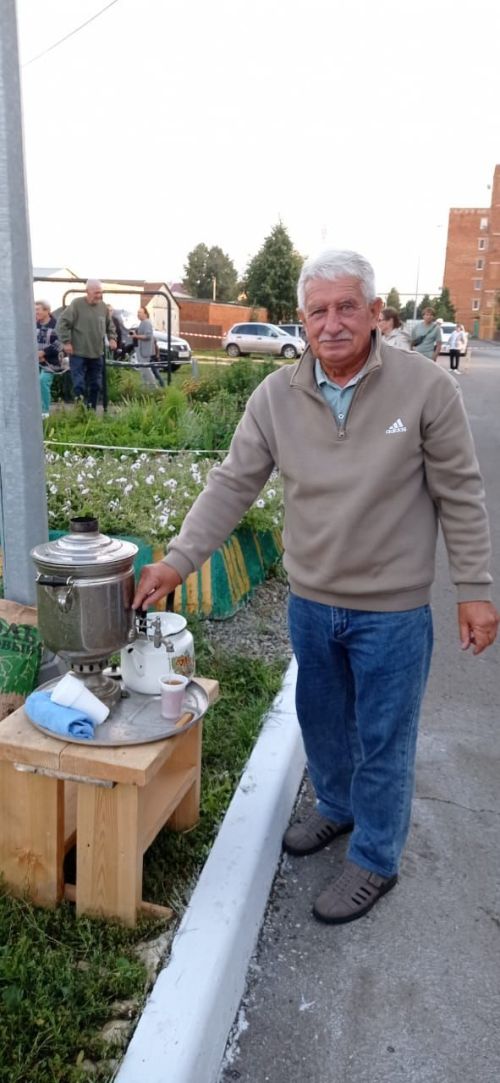 Районыбызның иң матур  ишегалдында күршеләр бәйрәме үтте