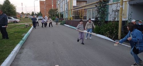 Районыбызның иң матур  ишегалдында күршеләр бәйрәме үтте