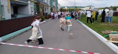 Районыбызның иң матур  ишегалдында күршеләр бәйрәме үтте