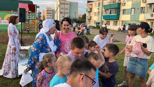 Күршеләр очраштылар