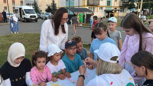 Күршеләр очраштылар