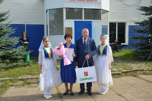 Районда Хәйдәр Сафинга истәлек тактасы куелды