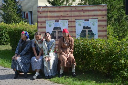 Мәртәбәле якташларыбызга багышланган стела бер исемгә тулыланды