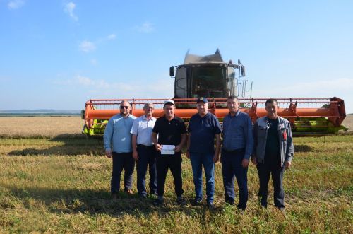 В районе наградили передовиков уборки