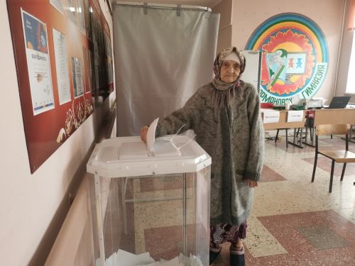 Назимә апа участокка килеп сайлады