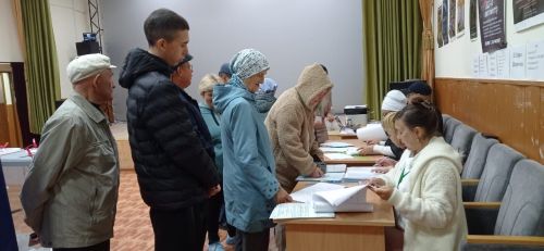 2533 нче сайлау участогында гимнны җырлап башкардылар