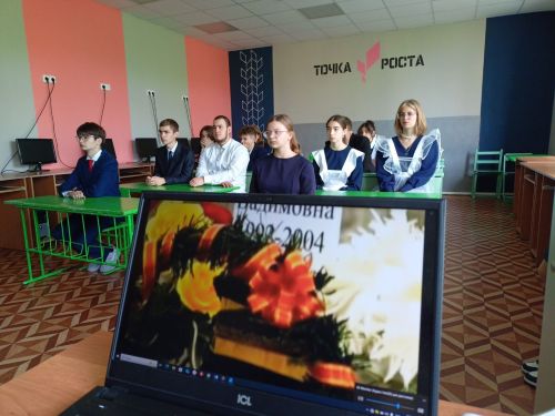 В Петровскозаводской школе Сармановского района почтили память жертв бесланской трагедии