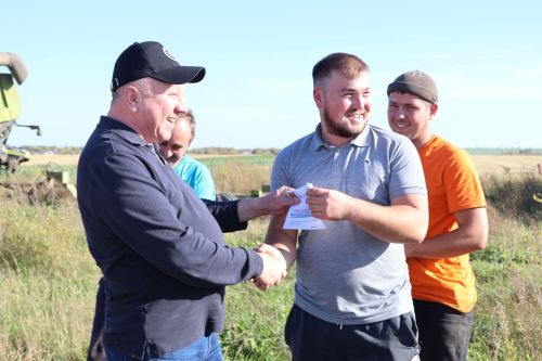 Районда чираттагы бишкөнлек җиңүчеләре бүләкләнде