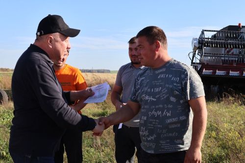 Районда чираттагы бишкөнлек җиңүчеләре бүләкләнде