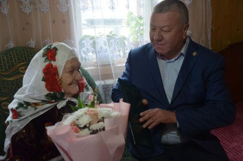 Вәсилә апаны 103 яше белән котладылар